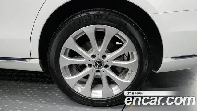 2018 Mercedes-Benz E-Class W213 E220d 4MATIC Exclusive Sold VIN WDDZF0FB3JA476257 – photo 28 2018 Mercedes-Benz E-Class W213 E220d 4MATIC Exclusive Sold VIN WDDZF0FB3JA476257 – photo 28