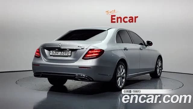 2017 Mercedes-Benz E-Class W213 E220d 4MATIC Exclusive Sold VIN WDDZF0FB4HA282086 – engine bay 2017 Mercedes-Benz E-Class W213 E220d 4MATIC Exclusive Sold VIN WDDZF0FB4HA282086 – engine bay