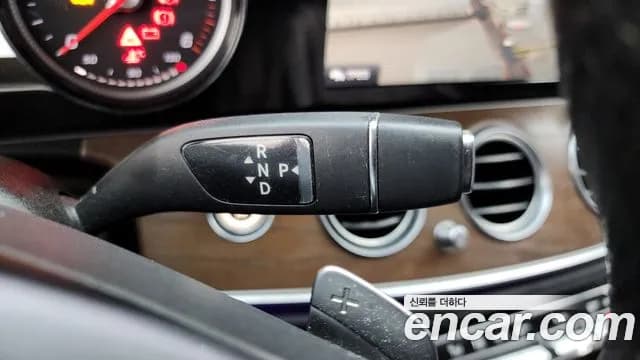 2017 Mercedes-Benz E-Class W213 E220d 4MATIC Exclusive Sold VIN WDDZF0FB4HA282086 – photo 12 2017 Mercedes-Benz E-Class W213 E220d 4MATIC Exclusive Sold VIN WDDZF0FB4HA282086 – photo 12