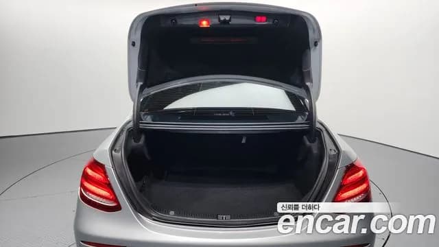 2017 Mercedes-Benz E-Class W213 E220d 4MATIC Exclusive Sold VIN WDDZF0FB4HA282086 – photo 15 2017 Mercedes-Benz E-Class W213 E220d 4MATIC Exclusive Sold VIN WDDZF0FB4HA282086 – photo 15