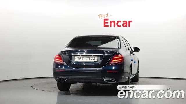 2017 Mercedes-Benz E-Class W213 E220d 4MATIC Exclusive Sold VIN WDDZF0FB5HA292304 – photo 14 2017 Mercedes-Benz E-Class W213 E220d 4MATIC Exclusive Sold VIN WDDZF0FB5HA292304 – photo 14