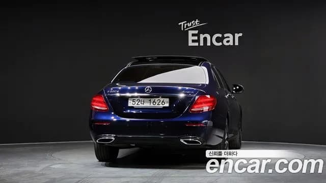 2018 Mercedes-Benz E-Class W213 E220d 4MATIC Avantgarde Sold VIN WDDZF0FB5JA476986 – interior seats 2018 Mercedes-Benz E-Class W213 E220d 4MATIC Avantgarde Sold VIN WDDZF0FB5JA476986 – interior seats