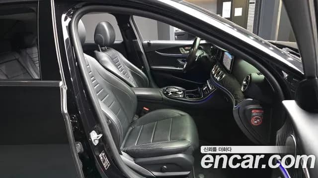 2017 Mercedes-Benz E-Class W213 E220d 4MATIC Avantgarde Sold VIN WDDZF0FB7HA251768 – undercarriage 2017 Mercedes-Benz E-Class W213 E220d 4MATIC Avantgarde Sold VIN WDDZF0FB7HA251768 – undercarriage