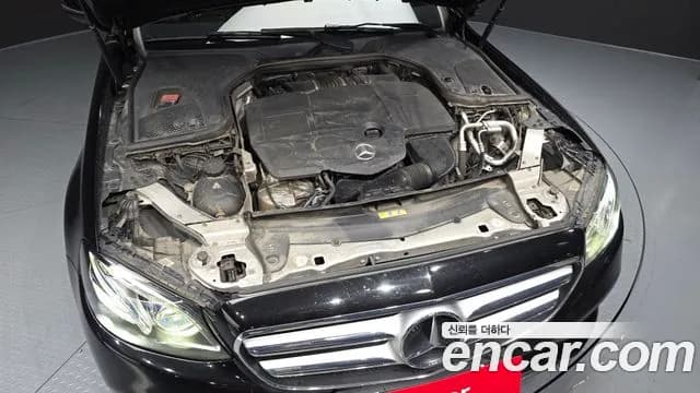 2017 Mercedes-Benz E-Class W213 E220d 4MATIC Avantgarde Sold VIN WDDZF0FB7HA251768 – photo 16 2017 Mercedes-Benz E-Class W213 E220d 4MATIC Avantgarde Sold VIN WDDZF0FB7HA251768 – photo 16