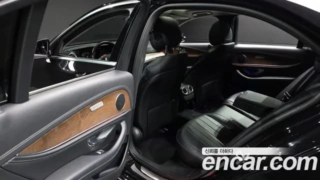 2018 Mercedes-Benz E-Class W213 E220d 4MATIC Exclusive Sold VIN WDDZF0FB7JA473751 – interior seats 2018 Mercedes-Benz E-Class W213 E220d 4MATIC Exclusive Sold VIN WDDZF0FB7JA473751 – interior seats
