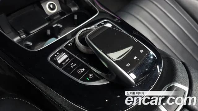 2018 Mercedes-Benz E-Class W213 E220d 4MATIC Exclusive Sold VIN WDDZF0FB7JA473751 – trunk area 2018 Mercedes-Benz E-Class W213 E220d 4MATIC Exclusive Sold VIN WDDZF0FB7JA473751 – trunk area