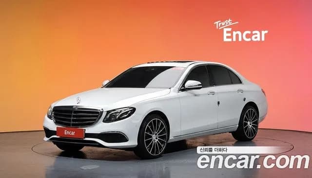 2019 Mercedes-Benz E-Class W213 E220d 4MATIC Exclusive Sold VIN WDDZF0FB7KA556212 – trunk area 2019 Mercedes-Benz E-Class W213 E220d 4MATIC Exclusive Sold VIN WDDZF0FB7KA556212 – trunk area