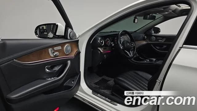 2019 Mercedes-Benz E-Class W213 E220d 4MATIC Exclusive Sold VIN WDDZF0FB7KA556212 – photo 11 2019 Mercedes-Benz E-Class W213 E220d 4MATIC Exclusive Sold VIN WDDZF0FB7KA556212 – photo 11