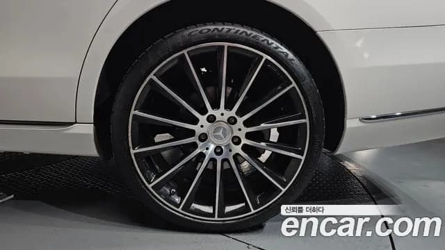 2019 Mercedes-Benz E-Class W213 E220d 4MATIC Exclusive Sold VIN WDDZF0FB7KA556212 – photo 30 2019 Mercedes-Benz E-Class W213 E220d 4MATIC Exclusive Sold VIN WDDZF0FB7KA556212 – photo 30