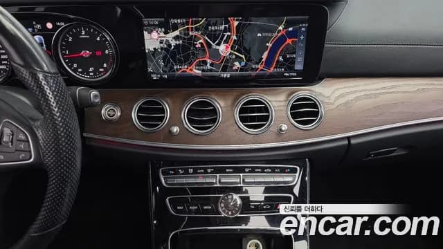 2017 Mercedes-Benz E-Class W213 E220d 4MATIC Exclusive Sold VIN WDDZF0FB8HA219203 – photo 14 2017 Mercedes-Benz E-Class W213 E220d 4MATIC Exclusive Sold VIN WDDZF0FB8HA219203 – photo 14