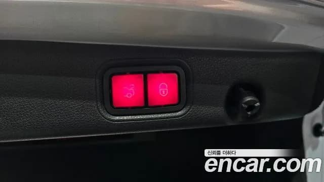 2020 Mercedes-Benz E-Class W213 E220d 4MATIC Exclusive Sold VIN WDDZF0FB8LA747834 – exterior detail 2020 Mercedes-Benz E-Class W213 E220d 4MATIC Exclusive Sold VIN WDDZF0FB8LA747834 – exterior detail