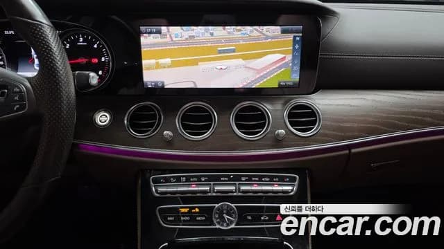 2017 Mercedes-Benz E-Class W213 E220d 4MATIC Exclusive Sold VIN WDDZF0FB9HA222305 – interior seats 2017 Mercedes-Benz E-Class W213 E220d 4MATIC Exclusive Sold VIN WDDZF0FB9HA222305 – interior seats