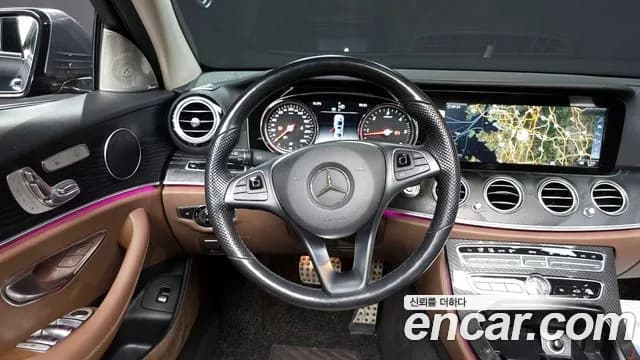 2017 Mercedes-Benz E-Class W213 E220d 4MATIC Avantgarde Sold VIN WDDZF0FBXHA222605 – interior seats 2017 Mercedes-Benz E-Class W213 E220d 4MATIC Avantgarde Sold VIN WDDZF0FBXHA222605 – interior seats