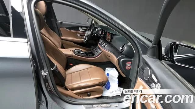 2017 Mercedes-Benz E-Class W213 E220d 4MATIC Avantgarde Sold VIN WDDZF0FBXHA222605 – photo 15 2017 Mercedes-Benz E-Class W213 E220d 4MATIC Avantgarde Sold VIN WDDZF0FBXHA222605 – photo 15