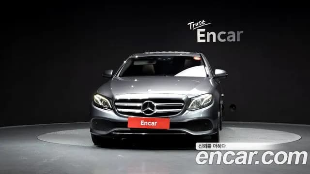 2017 Mercedes-Benz E-Class W213 E220d 4MATIC Avantgarde Sold VIN WDDZF0FBXHA222605 – photo 16 2017 Mercedes-Benz E-Class W213 E220d 4MATIC Avantgarde Sold VIN WDDZF0FBXHA222605 – photo 16