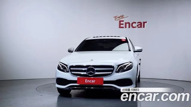 2018 Mercedes-Benz E-Class W213 E220d 4MATIC Avantgarde Sold VIN WDDZF0FBXJA474845 – rear exterior 2018 Mercedes-Benz E-Class W213 E220d 4MATIC Avantgarde Sold VIN WDDZF0FBXJA474845 – rear exterior