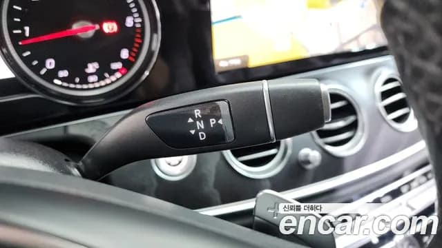 2018 Mercedes-Benz E-Class W213 E220d 4MATIC Avantgarde Sold VIN WDDZF0FBXJA474845 – undercarriage 2018 Mercedes-Benz E-Class W213 E220d 4MATIC Avantgarde Sold VIN WDDZF0FBXJA474845 – undercarriage