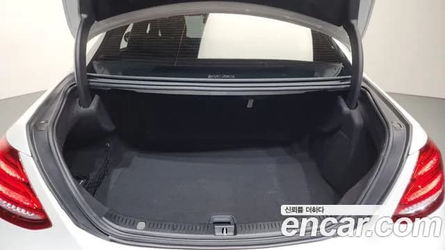 2018 Mercedes-Benz E-Class W213 E220d 4MATIC Avantgarde Sold VIN WDDZF0FBXJA474845 – photo 17 2018 Mercedes-Benz E-Class W213 E220d 4MATIC Avantgarde Sold VIN WDDZF0FBXJA474845 – photo 17