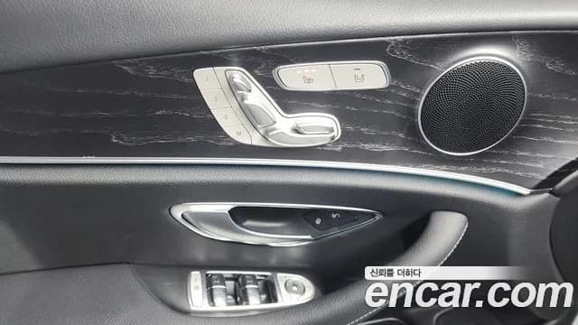 2018 Mercedes-Benz E-Class W213 E220d 4MATIC Avantgarde Sold VIN WDDZF0FBXJA474845 – photo 25 2018 Mercedes-Benz E-Class W213 E220d 4MATIC Avantgarde Sold VIN WDDZF0FBXJA474845 – photo 25