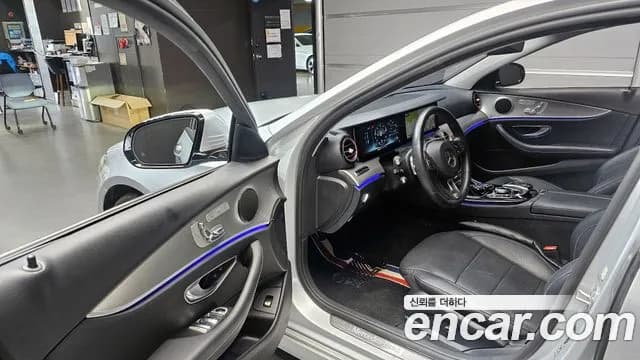 2017 Mercedes-Benz E-Class W213 E350d Sold VIN WDDZF3DB3HA193811 – exterior detail 2017 Mercedes-Benz E-Class W213 E350d Sold VIN WDDZF3DB3HA193811 – exterior detail