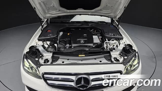 2018 Mercedes-Benz E-Class W213 E200 Avantgarde Sold VIN WDDZF4CB0JA421485 – front exterior 2018 Mercedes-Benz E-Class W213 E200 Avantgarde Sold VIN WDDZF4CB0JA421485 – front exterior