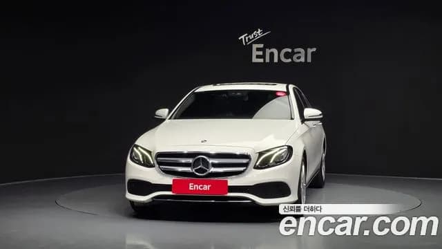 2018 Mercedes-Benz E-Class W213 E200 Avantgarde Sold VIN WDDZF4CB0JA421485 – trunk area 2018 Mercedes-Benz E-Class W213 E200 Avantgarde Sold VIN WDDZF4CB0JA421485 – trunk area