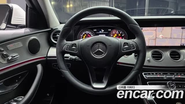 2018 Mercedes-Benz E-Class W213 E200 Avantgarde Sold VIN WDDZF4CB0JA421485 – photo 12 2018 Mercedes-Benz E-Class W213 E200 Avantgarde Sold VIN WDDZF4CB0JA421485 – photo 12