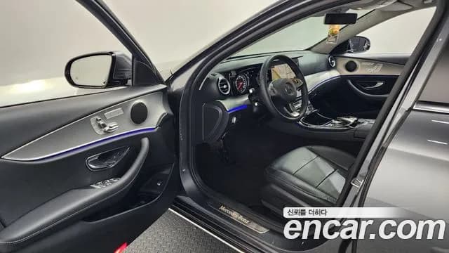 2018 Mercedes-Benz E-Class W213 E200 Avantgarde Sold VIN WDDZF4CB2JA379899 – photo 16 2018 Mercedes-Benz E-Class W213 E200 Avantgarde Sold VIN WDDZF4CB2JA379899 – photo 16