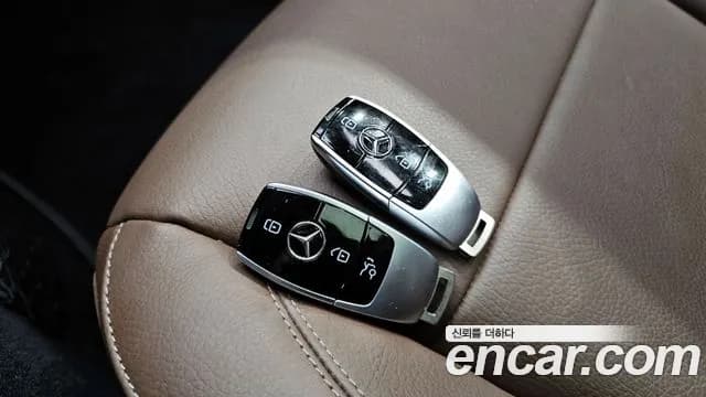 2018 Mercedes-Benz E-Class W213 E200 Avantgarde Sold VIN WDDZF4CB2JA389929 – front exterior 2018 Mercedes-Benz E-Class W213 E200 Avantgarde Sold VIN WDDZF4CB2JA389929 – front exterior