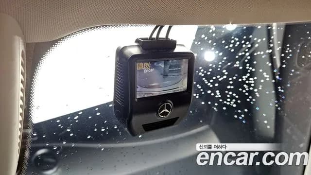 2018 Mercedes-Benz E-Class W213 E200 Avantgarde Sold VIN WDDZF4CB2JA389929 – exterior detail 2018 Mercedes-Benz E-Class W213 E200 Avantgarde Sold VIN WDDZF4CB2JA389929 – exterior detail