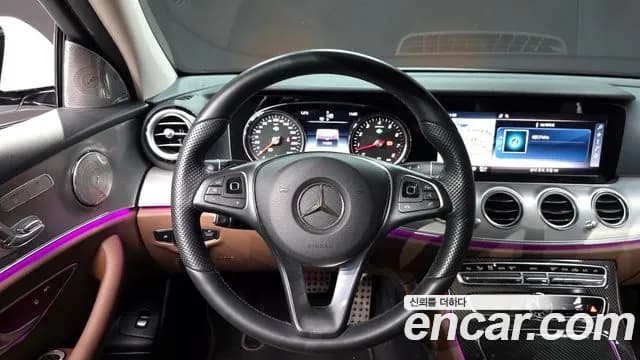 2018 Mercedes-Benz E-Class W213 E200 Avantgarde Sold VIN WDDZF4CB3JA385548 – photo 15 2018 Mercedes-Benz E-Class W213 E200 Avantgarde Sold VIN WDDZF4CB3JA385548 – photo 15