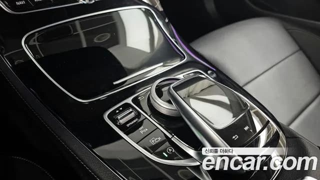 2018 Mercedes-Benz E-Class W213 E200 Avantgarde Sold VIN WDDZF4CB4JA326847 – photo 20 2018 Mercedes-Benz E-Class W213 E200 Avantgarde Sold VIN WDDZF4CB4JA326847 – photo 20