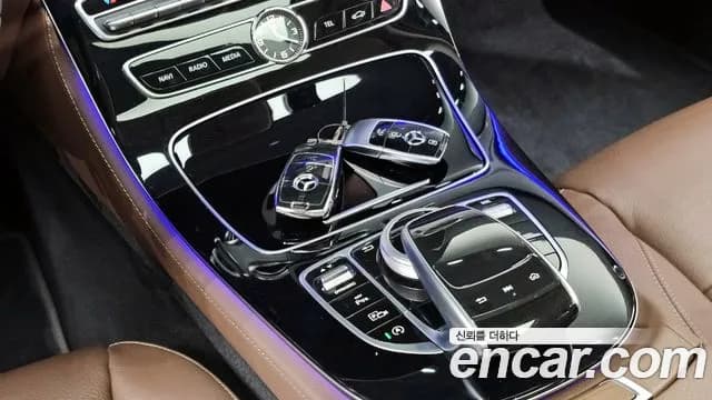 2018 Mercedes-Benz E-Class W213 E200 Avantgarde Sold VIN WDDZF4CB5JA395353 – rear exterior 2018 Mercedes-Benz E-Class W213 E200 Avantgarde Sold VIN WDDZF4CB5JA395353 – rear exterior