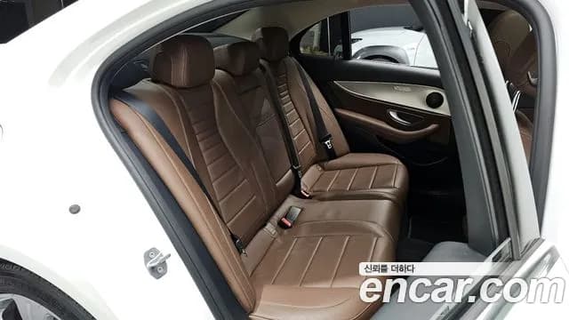 2018 Mercedes-Benz E-Class W213 E200 Avantgarde Sold VIN WDDZF4CB5JA395353 – side profile 2018 Mercedes-Benz E-Class W213 E200 Avantgarde Sold VIN WDDZF4CB5JA395353 – side profile