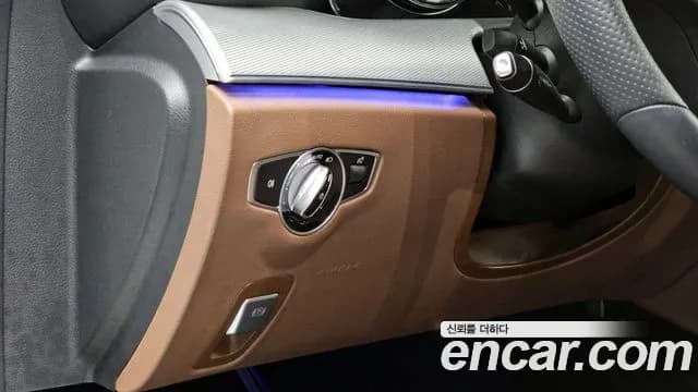 2018 Mercedes-Benz E-Class W213 E200 Avantgarde Sold VIN WDDZF4CB5JA395353 – photo 11 2018 Mercedes-Benz E-Class W213 E200 Avantgarde Sold VIN WDDZF4CB5JA395353 – photo 11