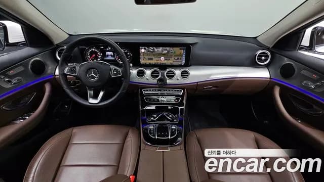 2018 Mercedes-Benz E-Class W213 E200 Avantgarde Sold VIN WDDZF4CB5JA395353 – photo 12 2018 Mercedes-Benz E-Class W213 E200 Avantgarde Sold VIN WDDZF4CB5JA395353 – photo 12