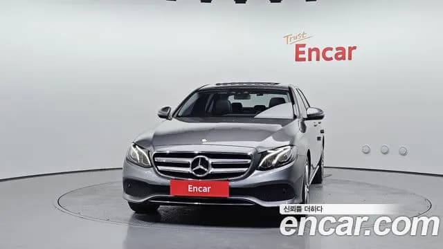 2017 Mercedes-Benz E-Class W213 E200 Avantgarde Sold VIN WDDZF4CB8HA142702 – interior seats 2017 Mercedes-Benz E-Class W213 E200 Avantgarde Sold VIN WDDZF4CB8HA142702 – interior seats