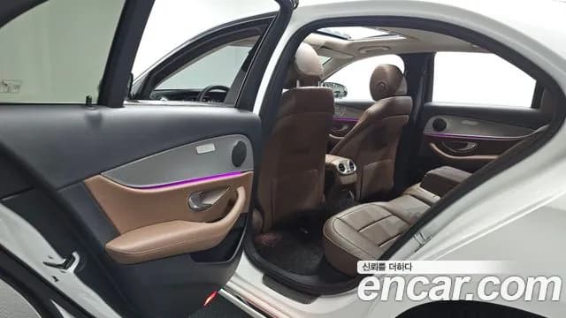 2018 Mercedes-Benz E-Class W213 E200 Avantgarde Sold VIN WDDZF4CB8JA444027 – photo 11 2018 Mercedes-Benz E-Class W213 E200 Avantgarde Sold VIN WDDZF4CB8JA444027 – photo 11