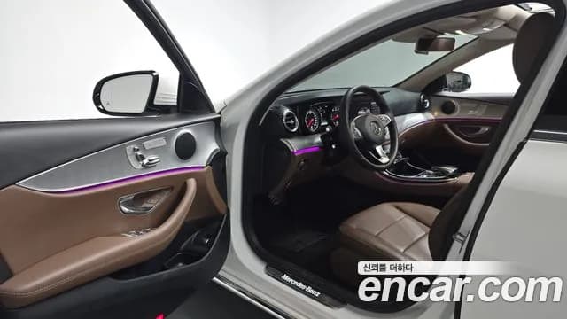 2018 Mercedes-Benz E-Class W213 E200 Avantgarde Sold VIN WDDZF4CB8JA444027 – photo 23 2018 Mercedes-Benz E-Class W213 E200 Avantgarde Sold VIN WDDZF4CB8JA444027 – photo 23
