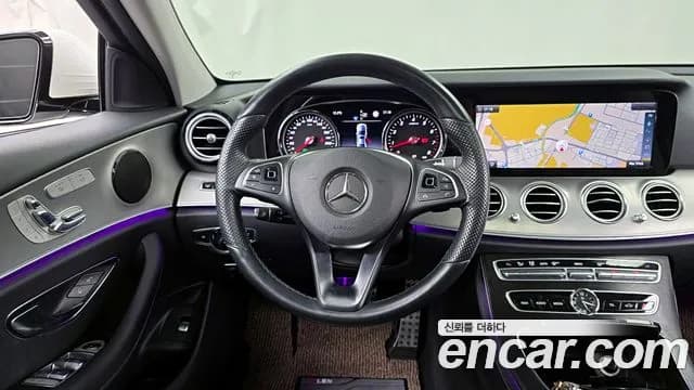2017 Mercedes-Benz E-Class W213 E200 Avantgarde Sold VIN WDDZF4CB9HA129537 – photo 16 2017 Mercedes-Benz E-Class W213 E200 Avantgarde Sold VIN WDDZF4CB9HA129537 – photo 16