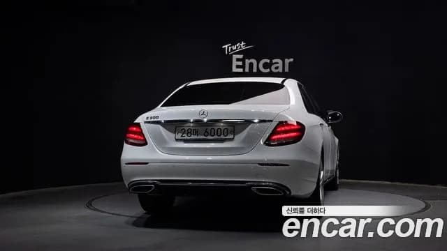 2017 Mercedes-Benz E-Class W213 E200 Avantgarde Sold VIN WDDZF4CBXHA263022 – undercarriage 2017 Mercedes-Benz E-Class W213 E200 Avantgarde Sold VIN WDDZF4CBXHA263022 – undercarriage