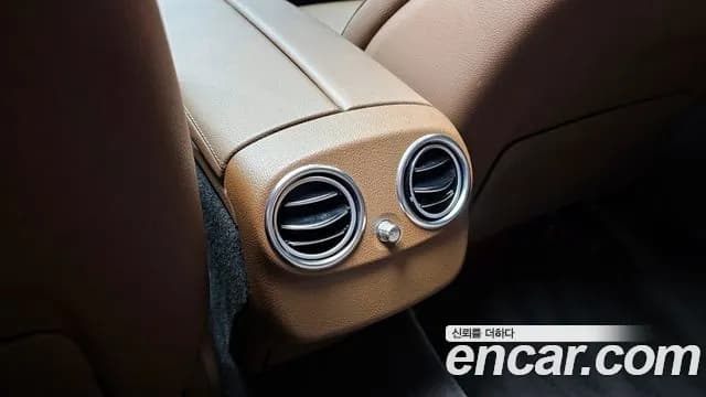 2017 Mercedes-Benz E-Class W213 E200 Avantgarde Sold VIN WDDZF4CBXHA263022 – photo 14 2017 Mercedes-Benz E-Class W213 E200 Avantgarde Sold VIN WDDZF4CBXHA263022 – photo 14