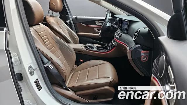 2017 Mercedes-Benz E-Class W213 E200 Avantgarde Sold VIN WDDZF4CBXHA263022 – photo 24 2017 Mercedes-Benz E-Class W213 E200 Avantgarde Sold VIN WDDZF4CBXHA263022 – photo 24