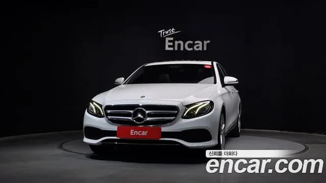 2017 Mercedes-Benz E-Class W213 E200 Avantgarde Sold VIN WDDZF4CBXHA263022 – photo 26 2017 Mercedes-Benz E-Class W213 E200 Avantgarde Sold VIN WDDZF4CBXHA263022 – photo 26
