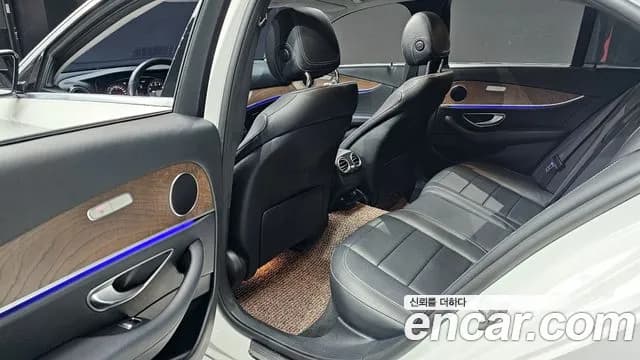 2018 Mercedes-Benz E-Class W213 E300 Exclusive Standard Sold VIN WDDZF4JB0JA323057 – odometer reading 2018 Mercedes-Benz E-Class W213 E300 Exclusive Standard Sold VIN WDDZF4JB0JA323057 – odometer reading