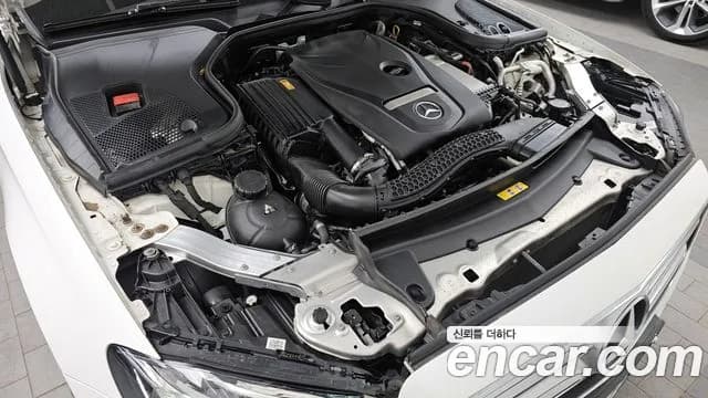 2019 Mercedes-Benz E-Class W213 E300 Avantgarde Sold VIN WDDZF4JB1KA535287 – rear exterior 2019 Mercedes-Benz E-Class W213 E300 Avantgarde Sold VIN WDDZF4JB1KA535287 – rear exterior