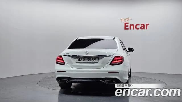 2019 Mercedes-Benz E-Class W213 E300 AMG Line Sold VIN WDDZF4JB1KA648494 – side profile 2019 Mercedes-Benz E-Class W213 E300 AMG Line Sold VIN WDDZF4JB1KA648494 – side profile