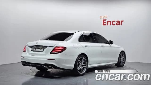 2019 Mercedes-Benz E-Class W213 E300 AMG Line Sold VIN WDDZF4JB1KA648494 – exterior detail 2019 Mercedes-Benz E-Class W213 E300 AMG Line Sold VIN WDDZF4JB1KA648494 – exterior detail