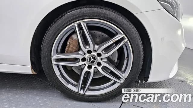 2019 Mercedes-Benz E-Class W213 E300 AMG Line Sold VIN WDDZF4JB1KA648494 – photo 20 2019 Mercedes-Benz E-Class W213 E300 AMG Line Sold VIN WDDZF4JB1KA648494 – photo 20