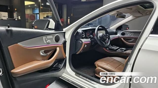 2019 Mercedes-Benz E-Class W213 E300 Avantgarde Sold VIN WDDZF4JB1KA661360 – side profile 2019 Mercedes-Benz E-Class W213 E300 Avantgarde Sold VIN WDDZF4JB1KA661360 – side profile
